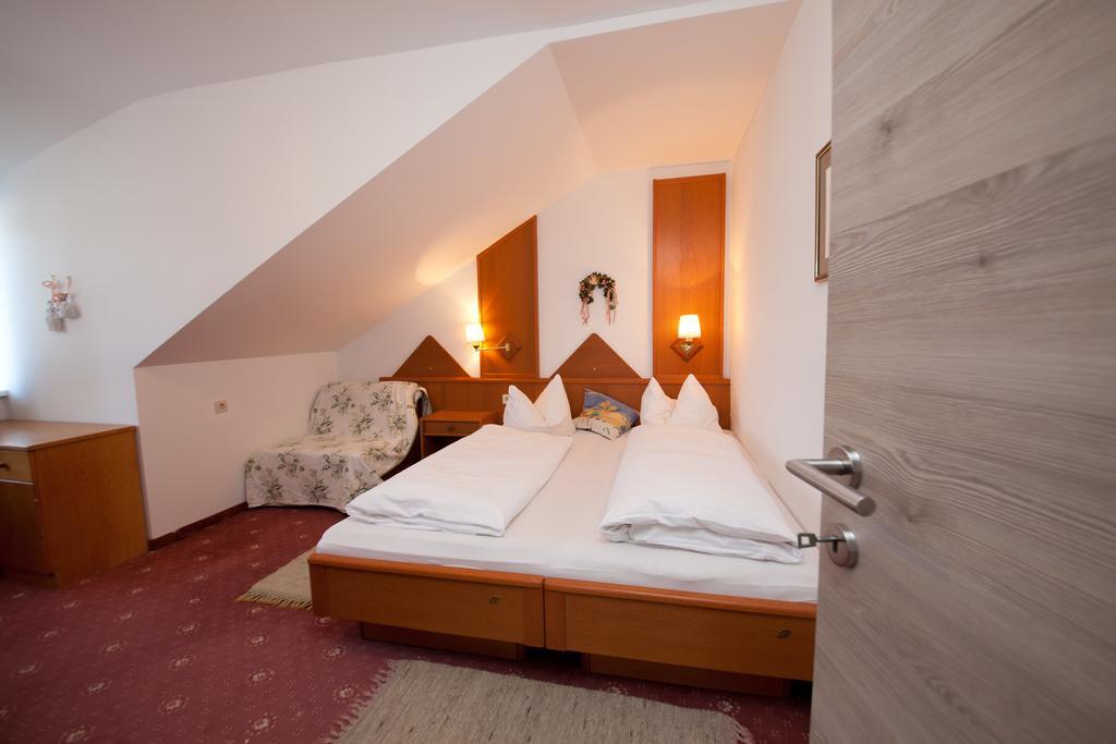 Apartamento Haus Hoffmann Sonnenalpe Nassfeld Exterior foto